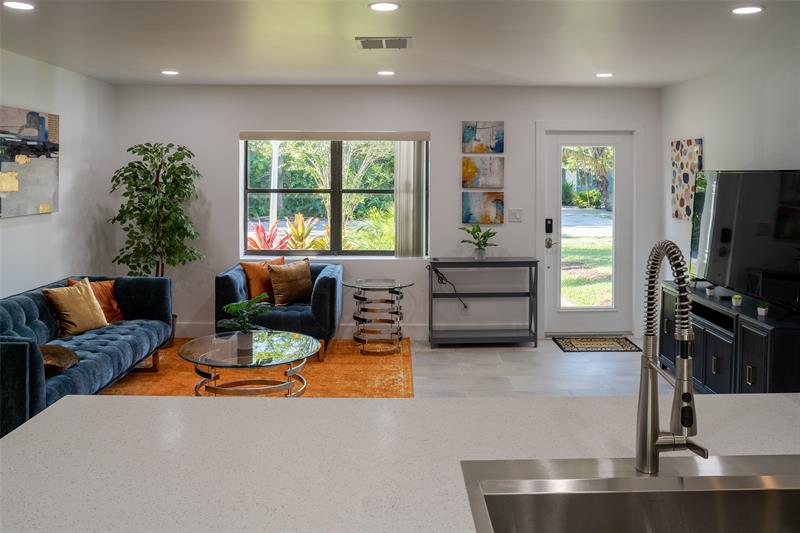 Image 34 of 40 For 400 26th Dr  