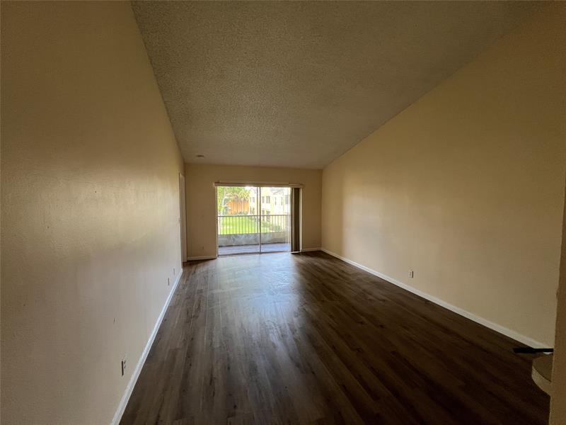 Image 11 of 31 For 2431 56th Ave  201