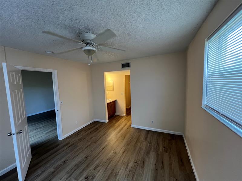 Image 15 of 31 For 2431 56th Ave  201