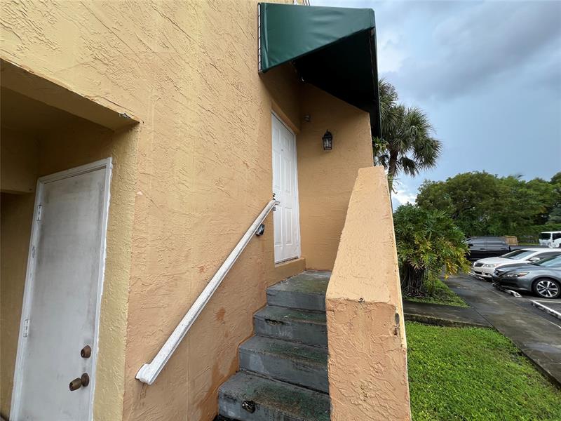 Image 4 of 31 For 2431 56th Ave  201