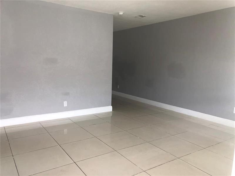 Image 6 of 11 For 839 14th Way  1