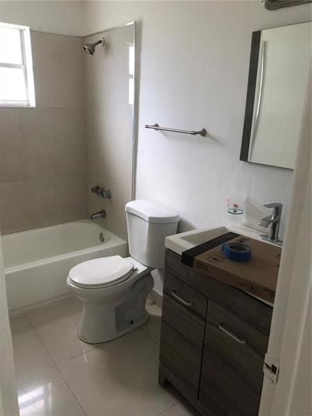 Image 7 of 11 For 839 14th Way  1