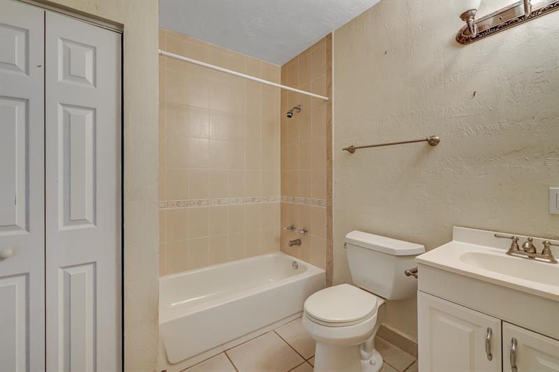 Image 33 of 76 For 12700 72nd Ave