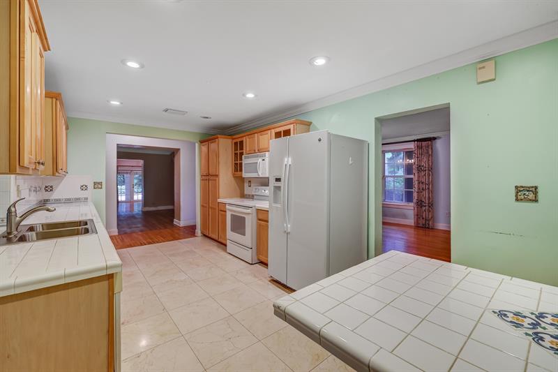Image 47 of 76 For 12700 72nd Ave