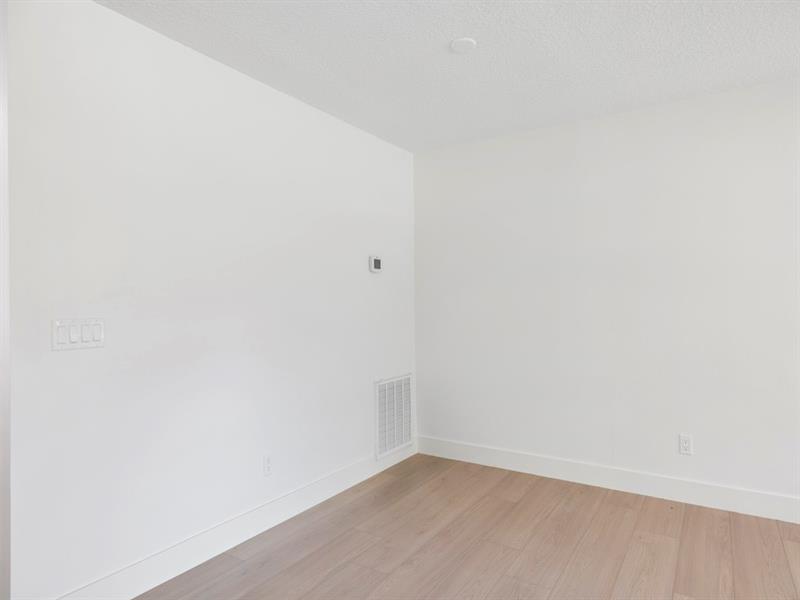 Image 12 of 42 For 9075 12th St