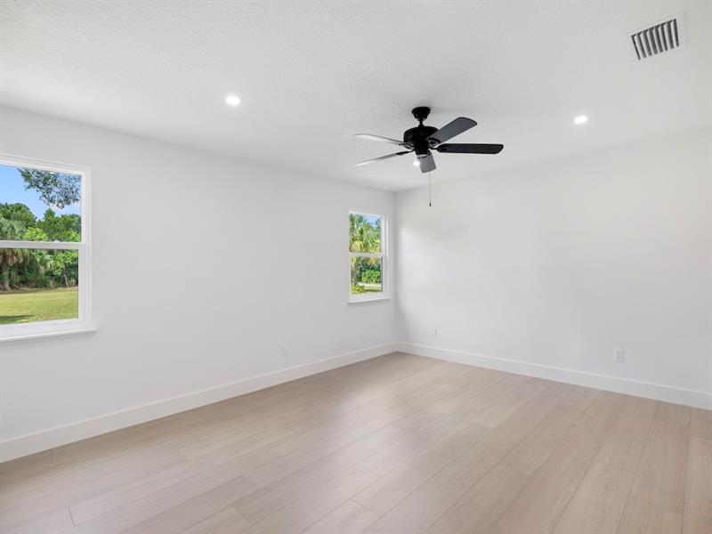 Image 16 of 42 For 9075 12th St