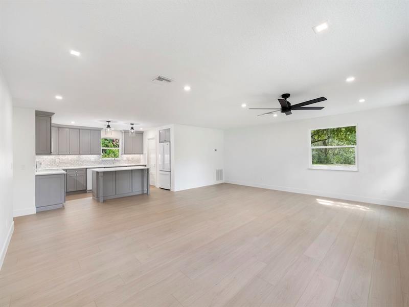 Image 5 of 42 For 9075 12th St