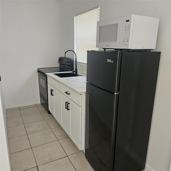 Image 10 of 23 For 117 4th St  2 - Side