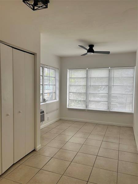 Image 14 of 23 For 117 4th St  2 - Side