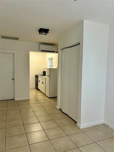Image 15 of 23 For 117 4th St  2 - Side