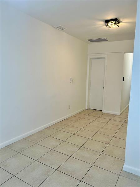 Image 16 of 23 For 117 4th St  2 - Side