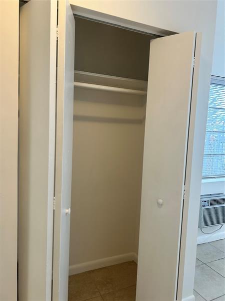 Image 17 of 23 For 117 4th St  2 - Side