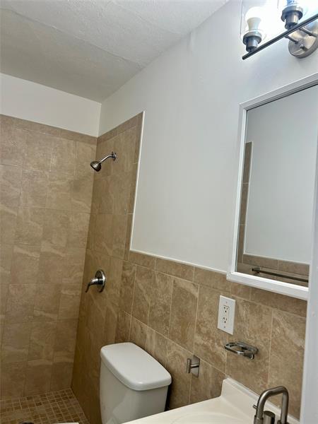 Image 22 of 23 For 117 4th St  2 - Side
