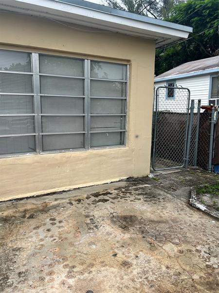 Image 23 of 23 For 117 4th St  2 - Side