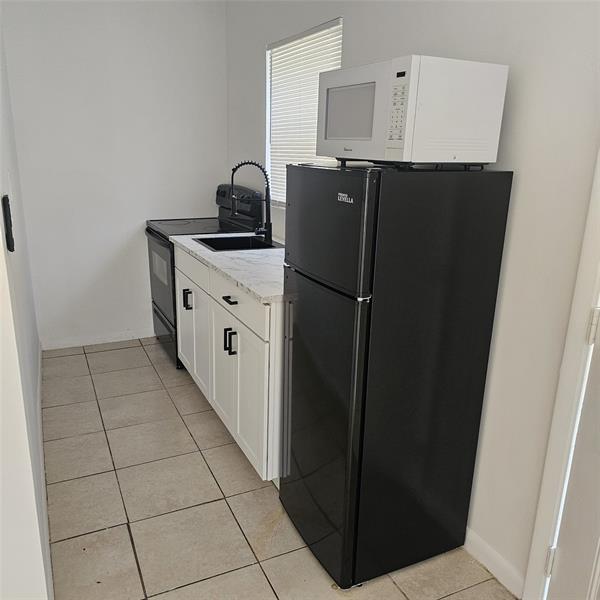 Image 8 of 23 For 117 4th St  2 - Side