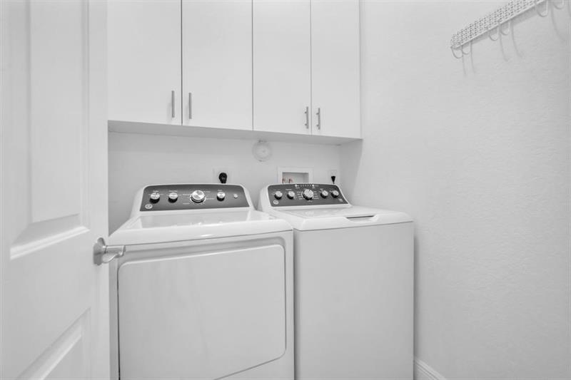Image 15 of 27 For 6967 Lakeside Cir N  220