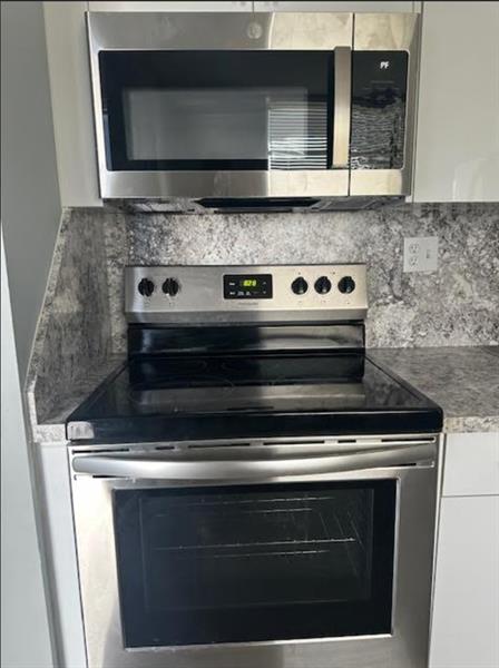 Image 6 of 16 For 9460 Fontainebleau Blvd  528