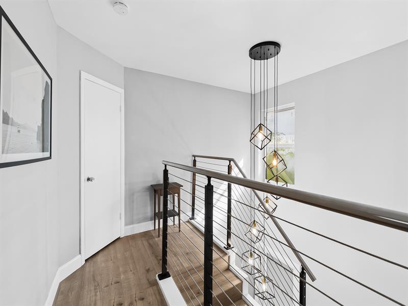 Image 17 of 27 For 1524 12th St  5