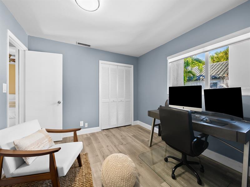 Image 24 of 27 For 1524 12th St  5