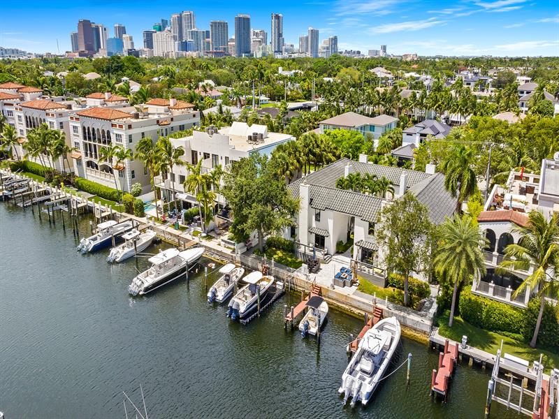 Image 5 of 27 For 1524 12th St  5