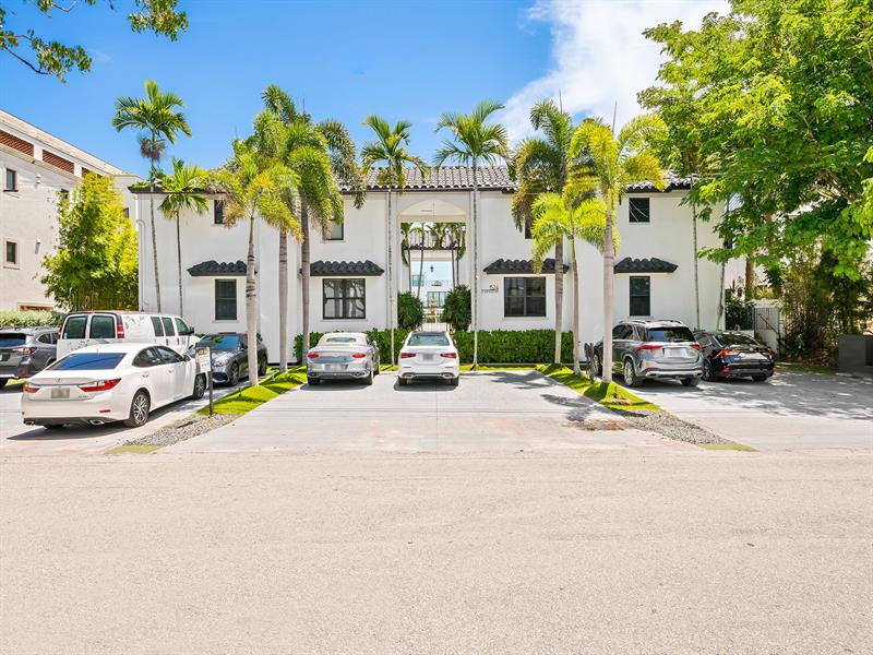 Image 7 of 27 For 1524 12th St  5