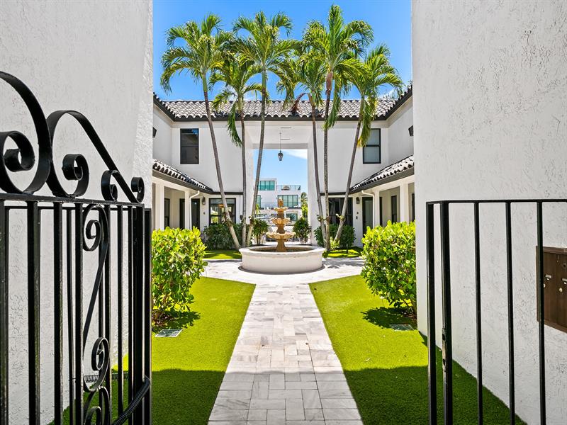 Image 8 of 27 For 1524 12th St  5