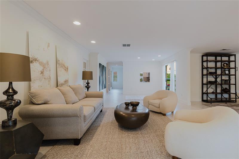 Image 3 of 27 For 9277 Vista Del Lago  39b