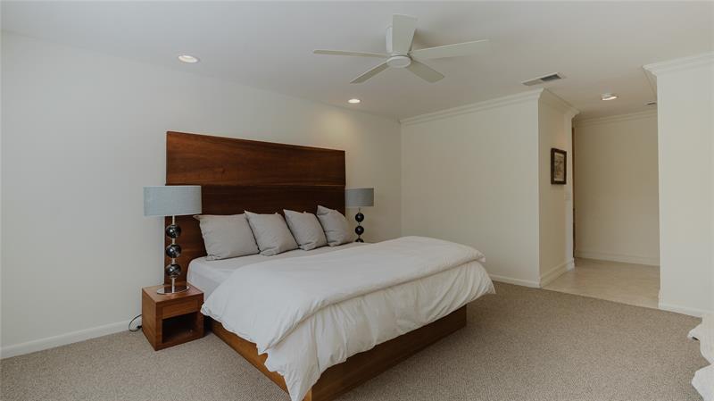 Image 8 of 27 For 9277 Vista Del Lago  39b
