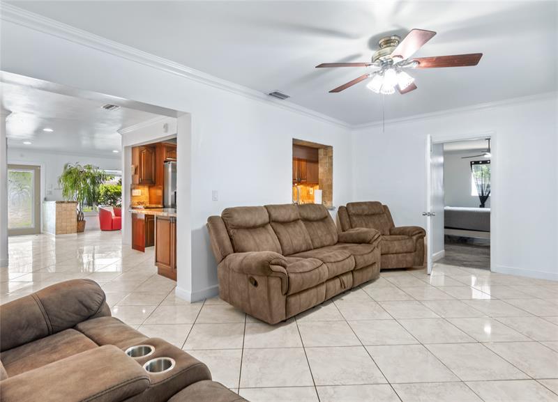 Image 15 of 47 For 3931 108th Ave