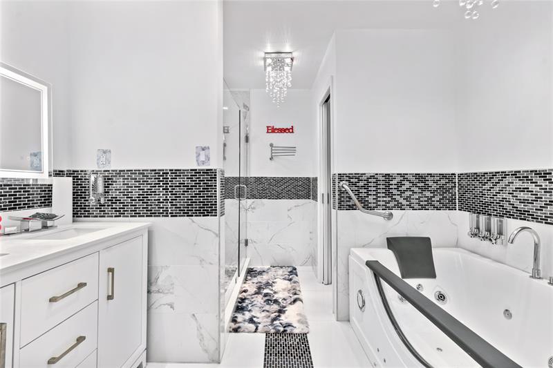 Image 25 of 47 For 3931 108th Ave