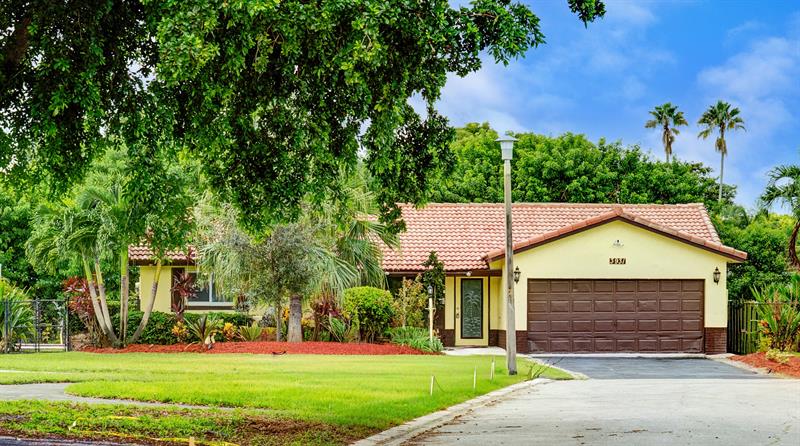 Image 5 of 47 For 3931 108th Ave