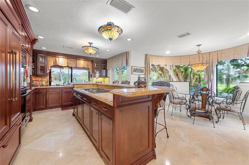 Image 10 of 43 For 10111 Vestal Ct