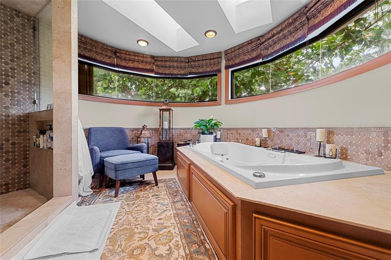 Image 20 of 43 For 10111 Vestal Ct