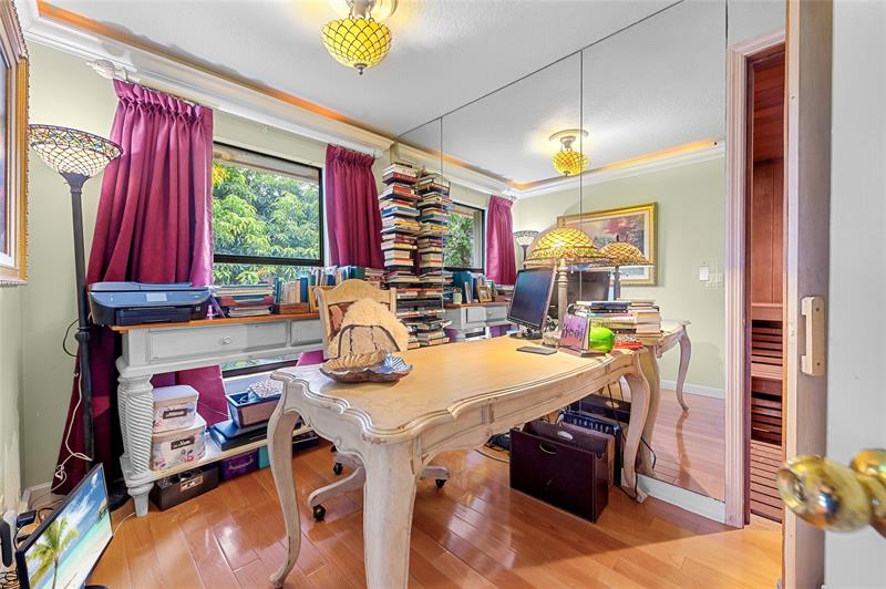 Image 24 of 43 For 10111 Vestal Ct