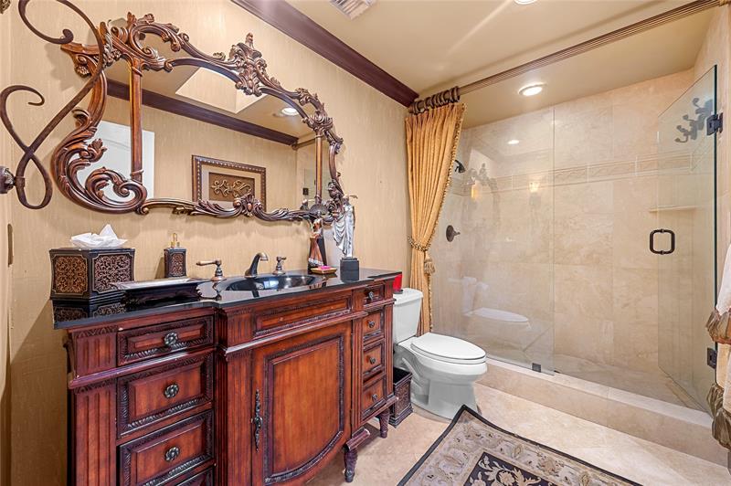 Image 27 of 43 For 10111 Vestal Ct