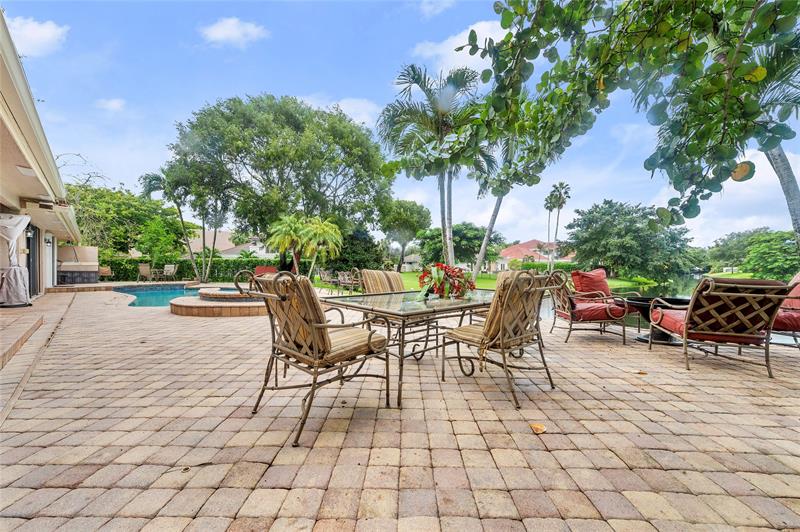 Image 36 of 43 For 10111 Vestal Ct