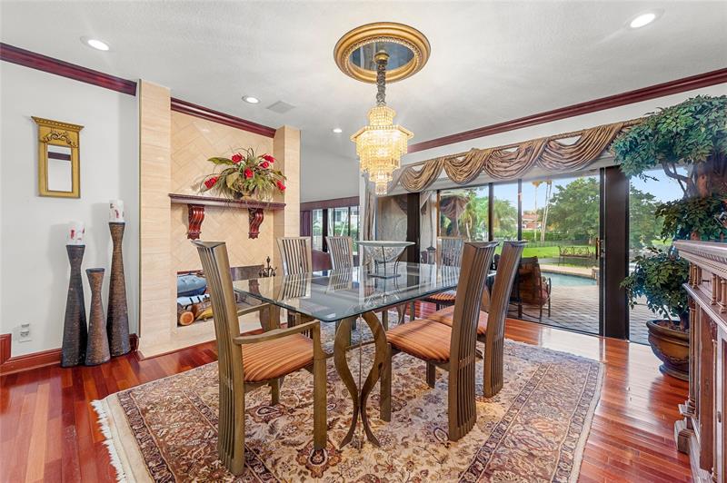 Image 7 of 43 For 10111 Vestal Ct