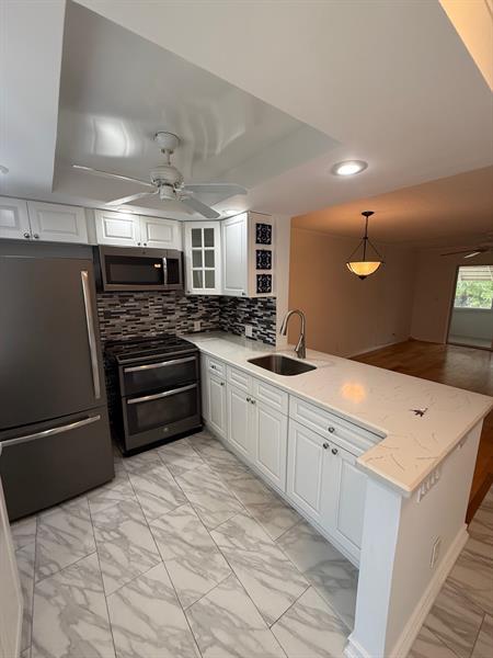 Details for 2141 1st Ct  102, Boynton Beach, FL 33435