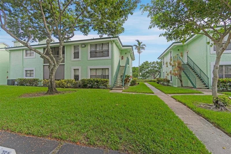 Image 4 of 36 For 8729 39th St  8729