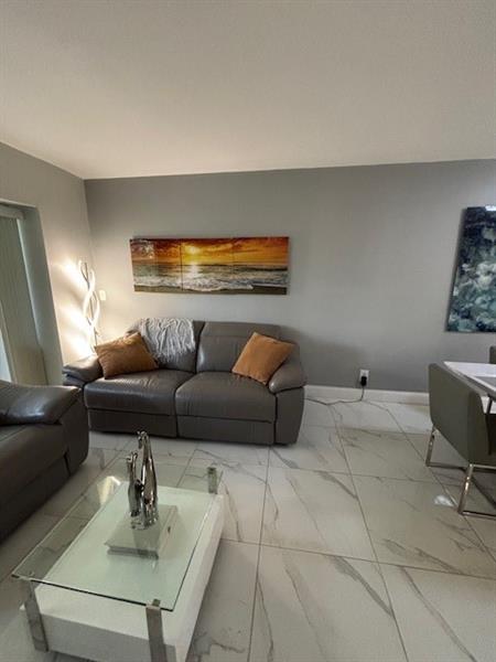 Image 15 of 27 For 3050 Holiday Springs Blvd  105