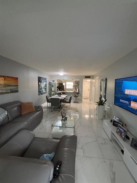 Image 20 of 27 For 3050 Holiday Springs Blvd  105