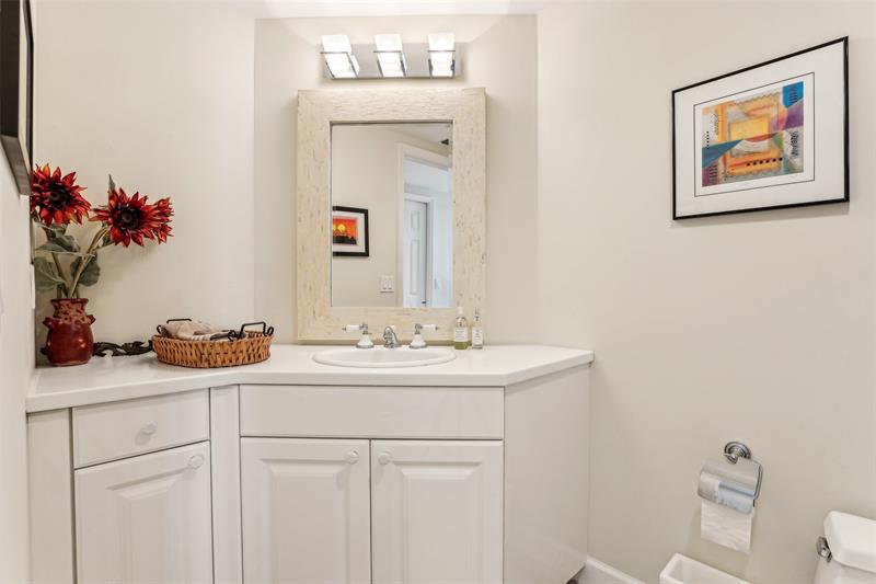 Image 22 of 41 For 301 Birch Rd  6n