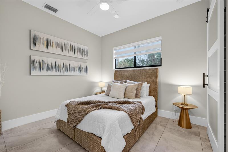 Image 30 of 54 For 4620 4th Av  