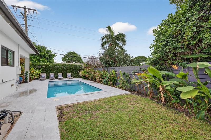 Image 45 of 54 For 4620 4th Av  