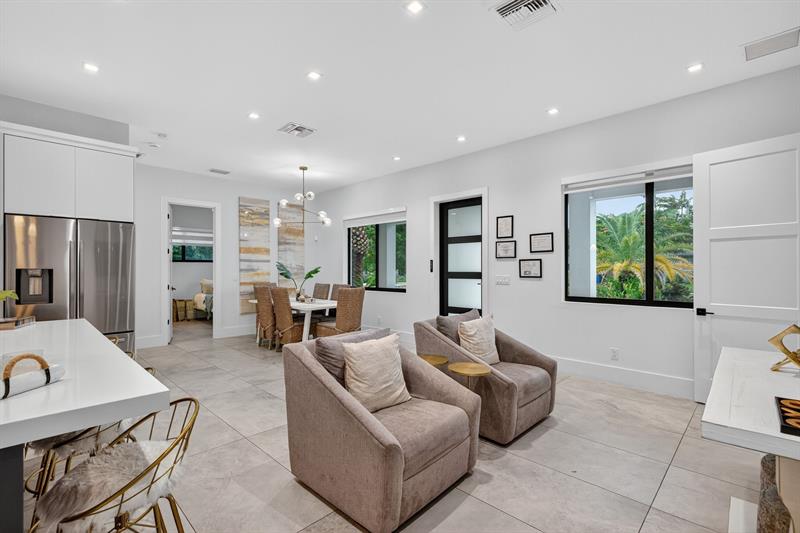 Image 9 of 54 For 4620 4th Av  