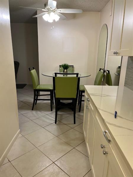 Image 3 of 11 For 649 Oakland Park Blvd  103a