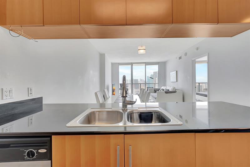 Image 11 of 56 For 1750 Bayshore Dr  4810