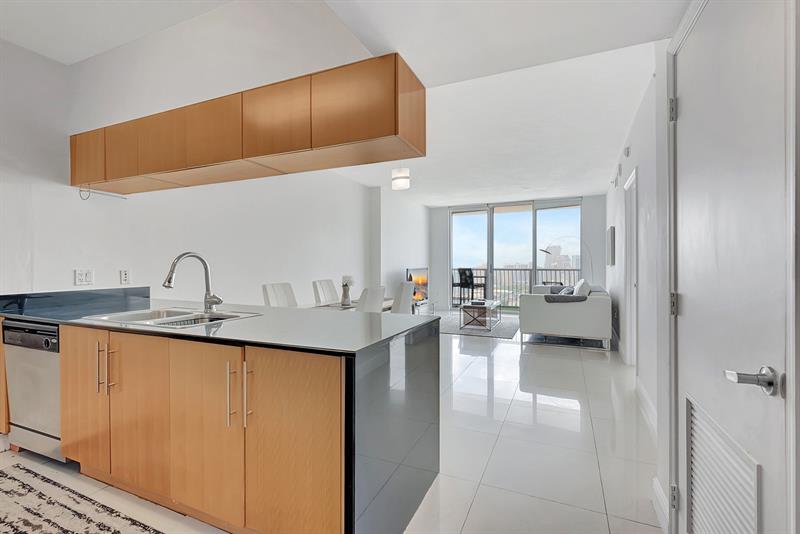 Image 12 of 56 For 1750 Bayshore Dr  4810
