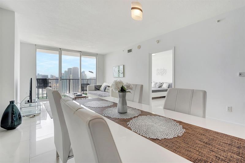 Image 15 of 56 For 1750 Bayshore Dr  4810