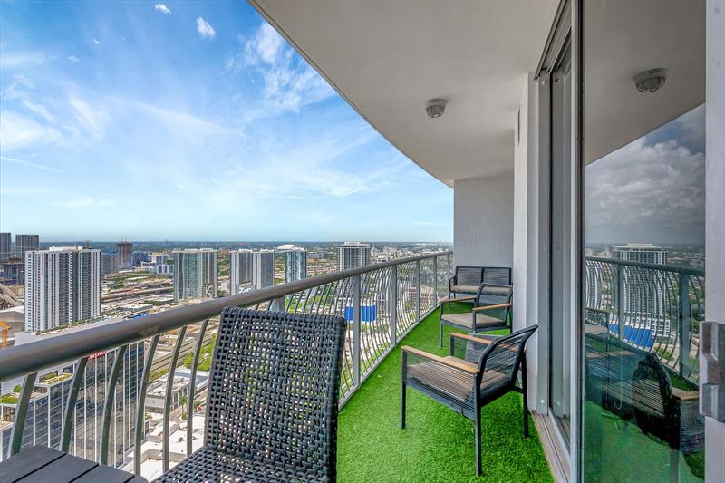 Image 32 of 56 For 1750 Bayshore Dr  4810